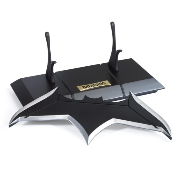 NN3200 Batarang (Justice League) - Off Stand_resized