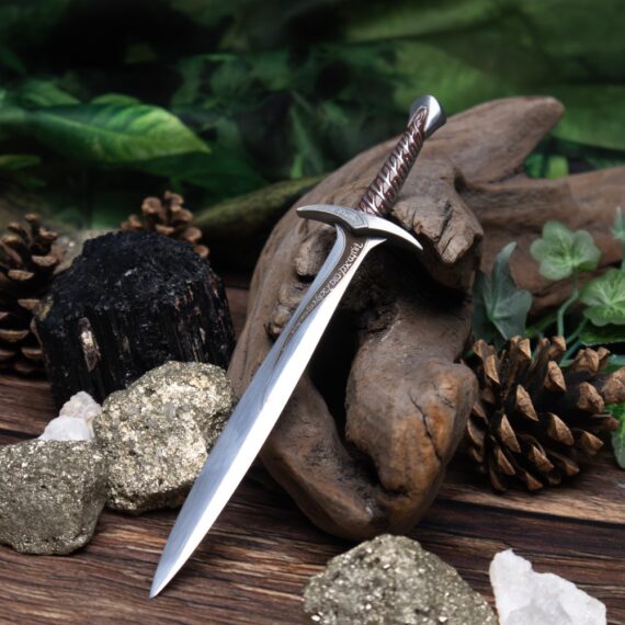 NN5522 Frodo Sting Letter Opener - Environment 4_resized