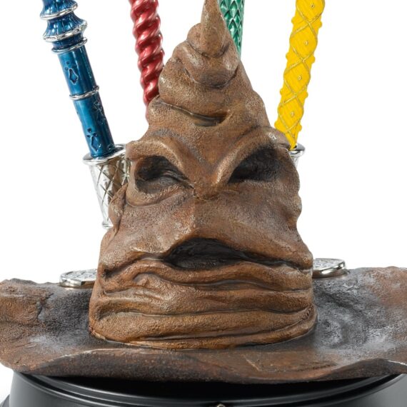 NN7284 Sorting Hat Pen Display - Detail_resized