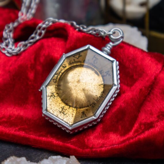 NN8133 RAB Locket - Environment 5_resized