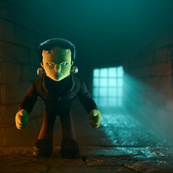 nn1143-um-plush-frankenstein-environment_resized