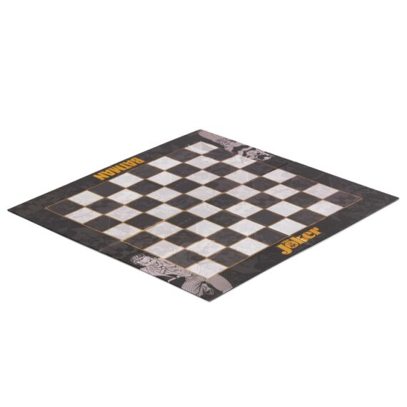 nn4530-dc-chess-set-batman-board_resized